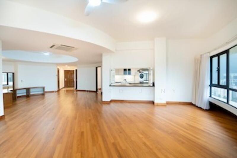 Living Rm & Dining #25-03 THE DRAYCOTT