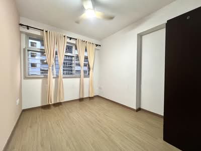 For Rent - 471a yishun street 42