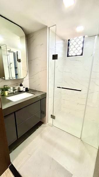 Avenue South Residence, 3 Silat Avenue, Alexandra / Commonwealth, 1 Bedroom, 474 sqft, Condominium For Rent, by Adel Goh 吴慧芬, 60046599 - Bathroom - PropertyGuru.com.sg