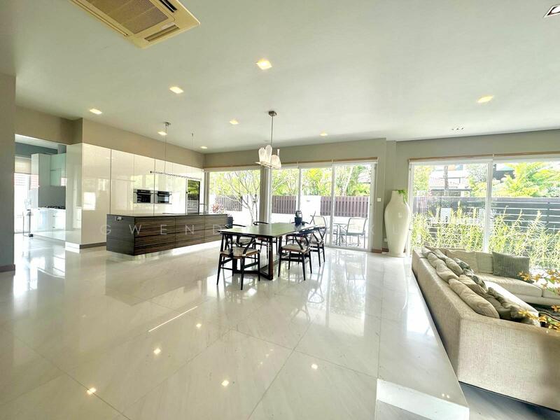 For Sale - ⭐️Holland Grove Home Near Henry Park ⭐️