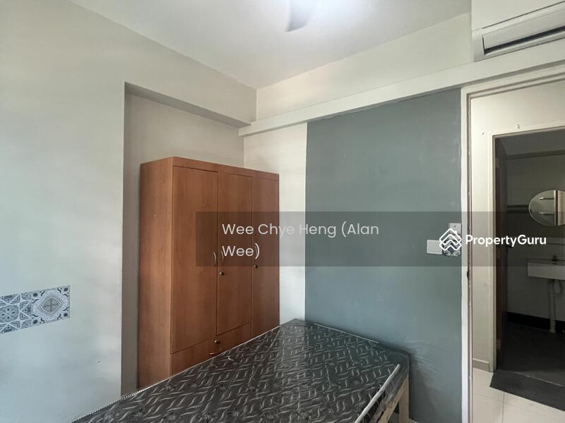 For Rent - 52 Commonwealth Drive