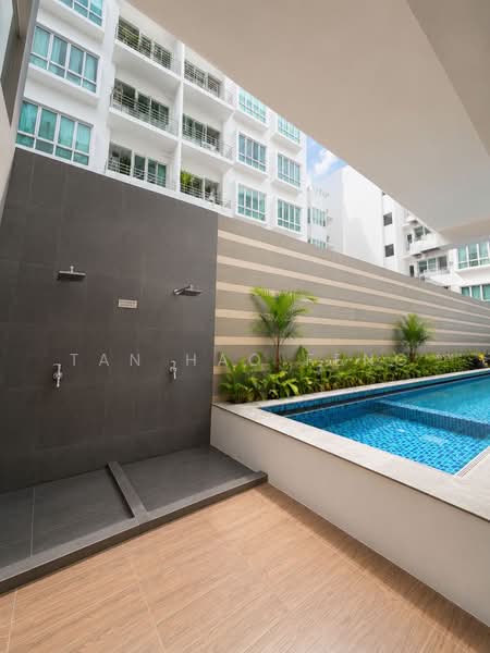 D'Weave, 5 Lorong 39 Geylang, 2 Bedrooms, 506 sqft, Condominium For Sale, by Tan Hao Feng, 60046700 - Pool - PropertyGuru.com.sg