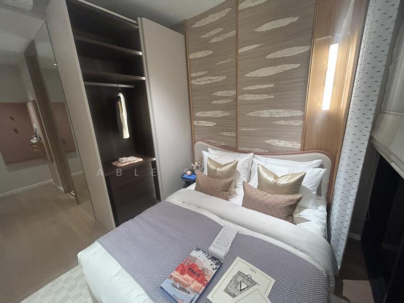 ⭐⭐ CHEAPER , New Condo,Next to Orchard Boulevard MRT Condominium For Sale at S$ 3,000,000 | PropertyGuru Singapore - Bedroom