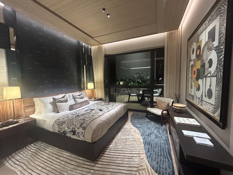 ⭐⭐ CHEAPER , New Condo,Next to Orchard Boulevard MRT Condominium For Sale at S$ 3,000,000 | PropertyGuru Singapore - Master Bedroom