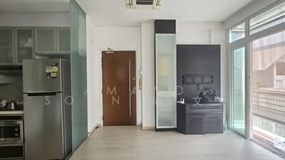 For Sale - Carlyx Green