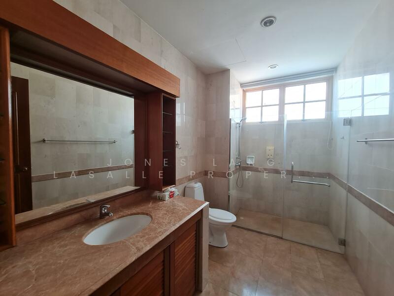 Woodgrove Estate, Ashwood Grove, Admiralty / Woodlands, 6 Bedrooms, 6,000 sqft, Detached House For Sale, by Cynthia Wong, 60047175 - PropertyGuru.com.sg
