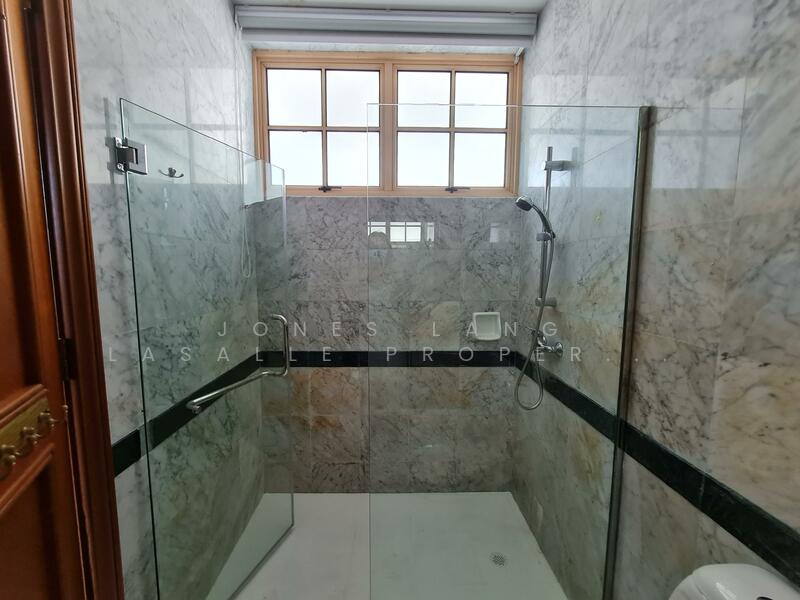 Woodgrove Estate, Ashwood Grove, Admiralty / Woodlands, 6 Bedrooms, 6,000 sqft, Detached House For Sale, by Cynthia Wong, 60047175 - Bathroom - PropertyGuru.com.sg