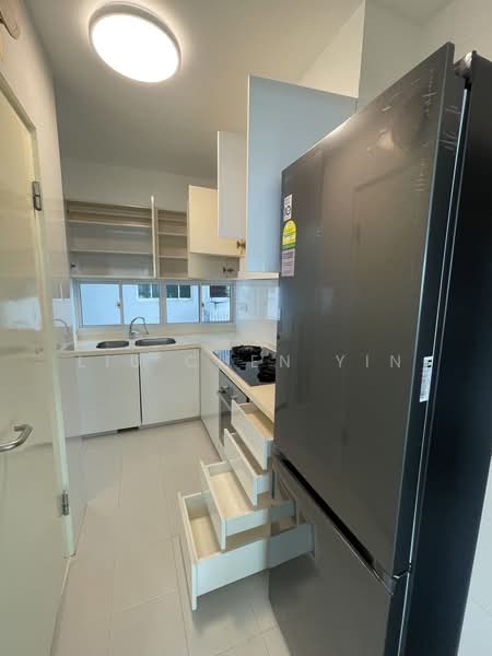 588A Ang Mo Kio Street 52, 588A Ang Mo Kio Street 52, 3 Bedrooms, 1,259 sqft, HDB Flat For Rent, by LIU Chen Yin, 60047266 - Kitchen - PropertyGuru.com.sg