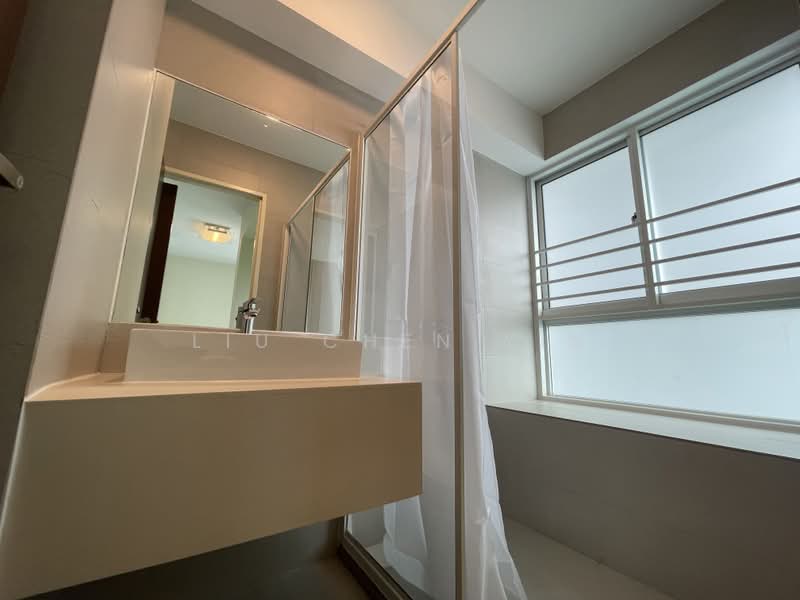588A Ang Mo Kio Street 52, 588A Ang Mo Kio Street 52, 3 Bedrooms, 1,259 sqft, HDB Flat For Rent, by LIU Chen Yin, 60047266 - Master Bath - PropertyGuru.com.sg