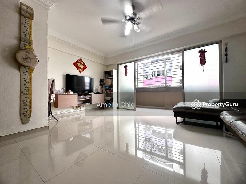 For Sale - 640 Hougang Avenue 8