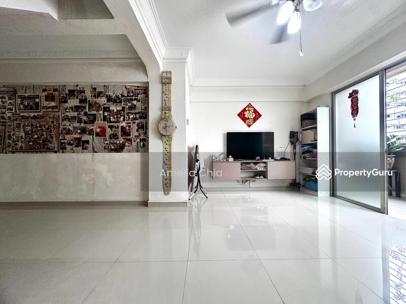 For Sale - 640 Hougang Avenue 8