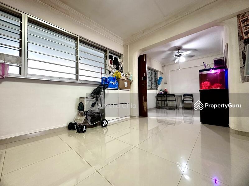 For Sale - 640 Hougang Avenue 8