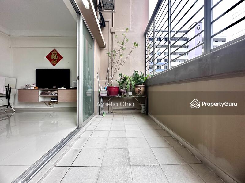 For Sale - 640 Hougang Avenue 8