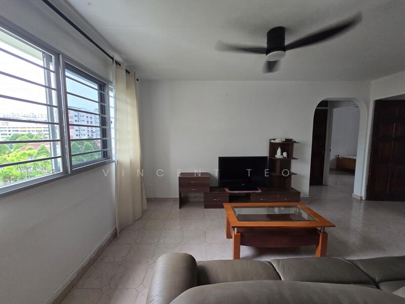 313 Bukit Batok Street 32, 313 Bukit Batok Street 32, 3 Bedrooms, 1,001 sqft, HDB Flat For Rent, by Vincent Teo, 60047601 - Living Room - PropertyGuru.com.sg