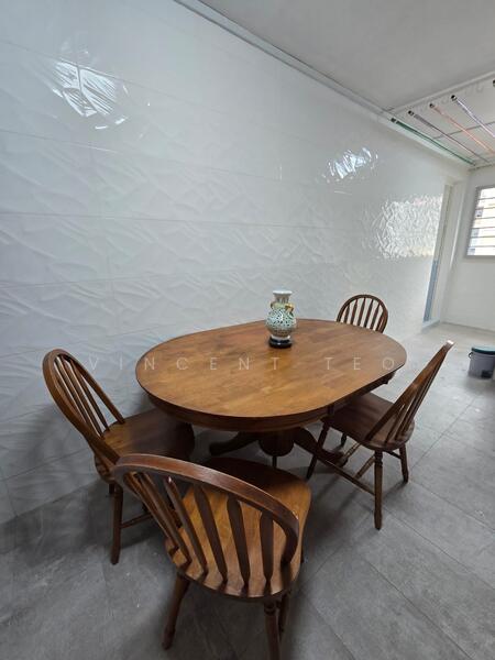 313 Bukit Batok Street 32, 313 Bukit Batok Street 32, 3 Bedrooms, 1,001 sqft, HDB Flat For Rent, by Vincent Teo, 60047601 - Dining Room - PropertyGuru.com.sg