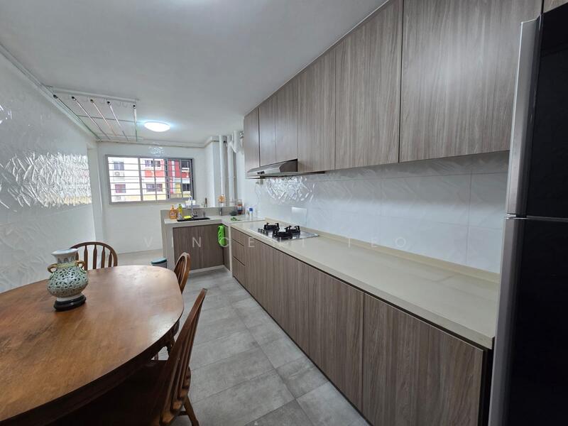 313 Bukit Batok Street 32, 313 Bukit Batok Street 32, 3 Bedrooms, 1,001 sqft, HDB Flat For Rent, by Vincent Teo, 60047601 - Kitchen - PropertyGuru.com.sg