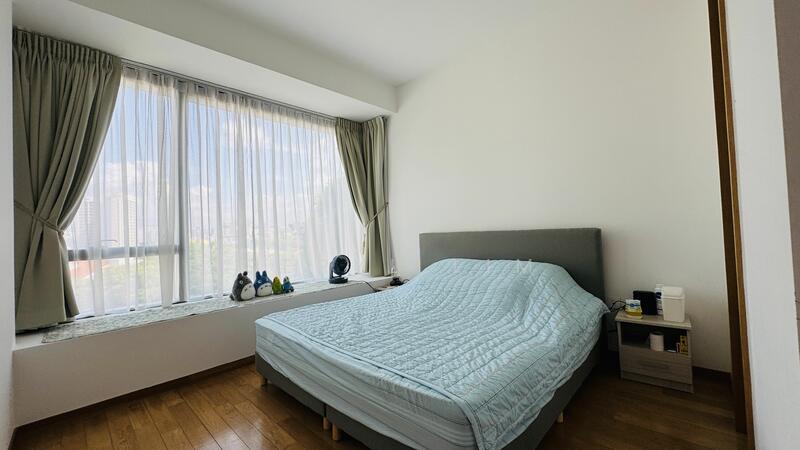 For Sale - Concourse Skyline