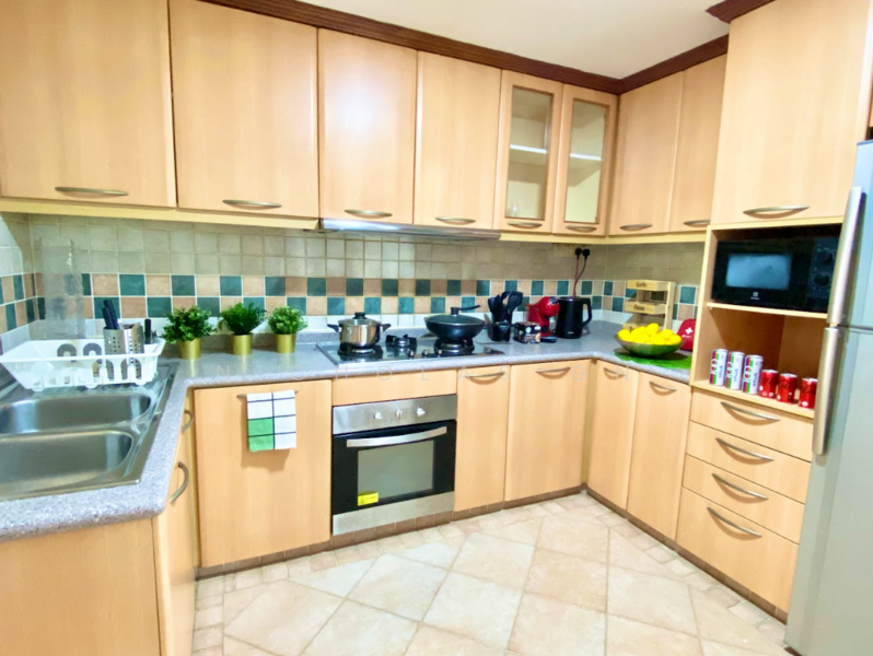 Emerald Garden, 33 Club Street, Room Rental, 120 sqft, Condominium For Rent, by Nicholas Gn, 60047887 - Kitchen - PropertyGuru.com.sg