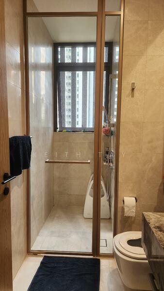 The Avenir, 8 River Valley Close, 3 Bedrooms, 1,572 sqft, Condominium For Rent, by Keith Tay, 60048037 - Common Bathroom - PropertyGuru.com.sg