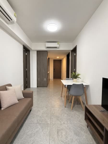 The M, 30 Middle Road, 2 Bedrooms, 592 sqft, Condominium For Sale, by Vivian Khor, 60048051 - Living Room - PropertyGuru.com.sg