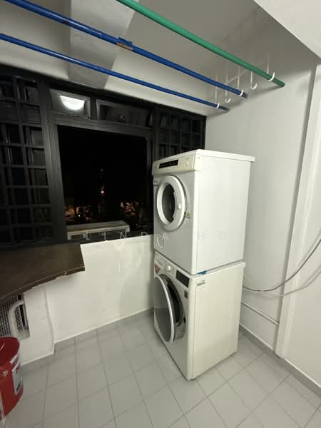 Pandan Valley, 1 Pandan Valley, Room Rental, 120 sqft, Condominium For Rent, by Linda Ho, 60048234 - Kitchen - PropertyGuru.com.sg