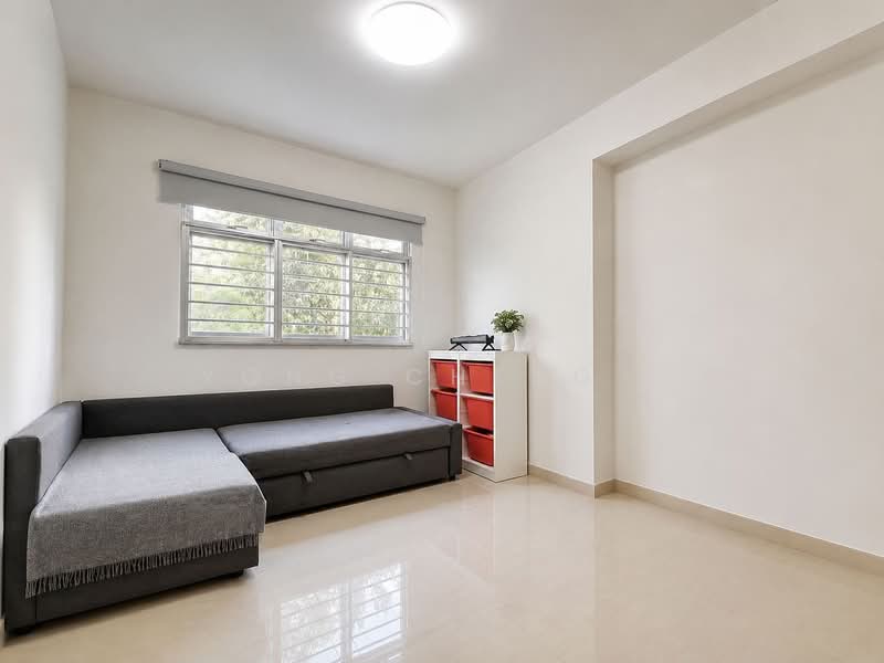 330B Anchorvale Street, 330B Anchorvale Street, 3 Bedrooms, 1,205 sqft, HDB Flat For Sale, by Yong Cheng ., 60048284 - Living Room - PropertyGuru.com.sg