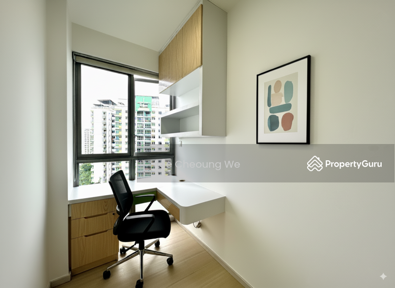 Study or small bedroom