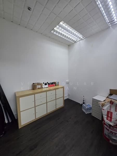High Street Centre, 1 North Bridge Road, 484 sqft, Mall Shop For Rent, by Vinay Gulab Khanchandani ( Vincent ), 60048495 - Interior - CommercialGuru.com.sg