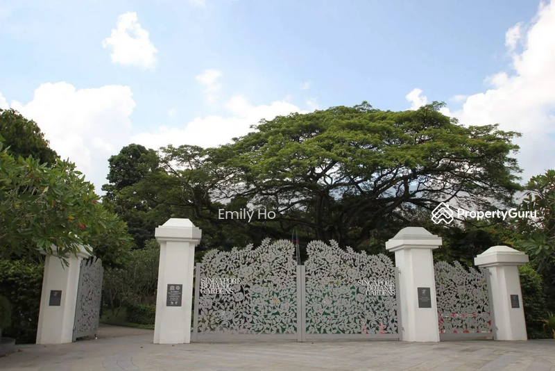 For Sale - SUB-DIVISIBLE LAND NEAR MRT! 3 STY ZONING!!