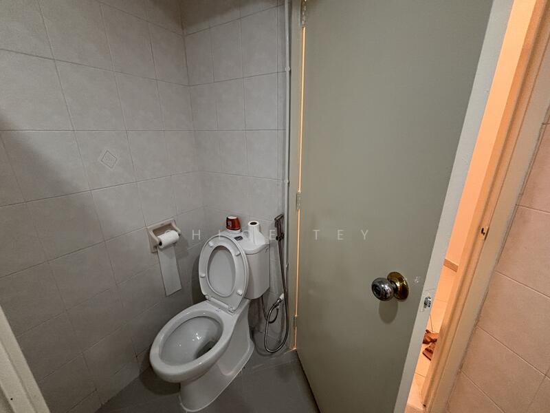 Bishan Park Condo, 14 Sin Ming Walk, Room Rental, 100 sqft, Condominium For Rent, by Chloe Tey, 60048927 - Bathroom - PropertyGuru.com.sg