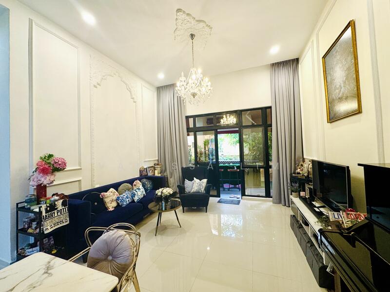 For Sale - Dover Parkview