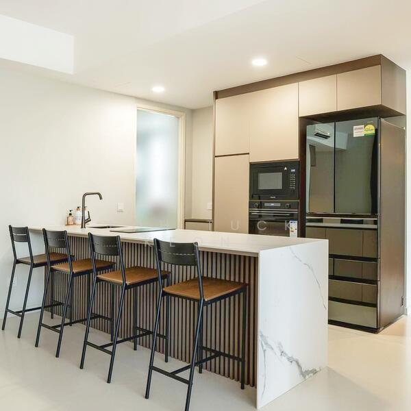 For Sale - Ferraria Park Condo
