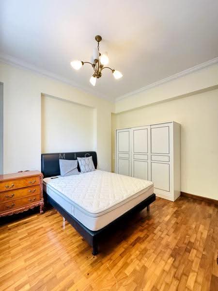 Langston Ville, 15 Kim Yam Road, Orchard / River Valley, 3 Bedrooms, 947 sqft, Apartment For Sale, by Michelle Yow, 60049096 - PropertyGuru.com.sg