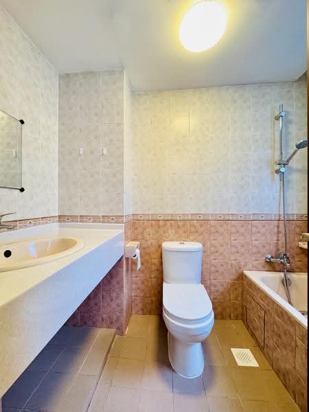 Langston Ville, 15 Kim Yam Road, Orchard / River Valley, 3 Bedrooms, 947 sqft, Apartment For Sale, by Michelle Yow, 60049096 - PropertyGuru.com.sg