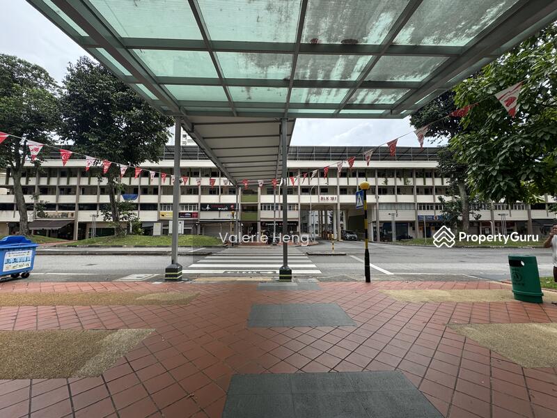 Shelter to opposite BMV central