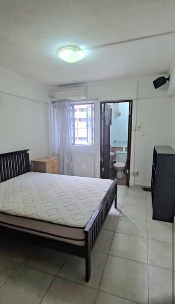 607 Clementi West Street 1, 607 Clementi West Street 1, 2 Bedrooms, 721 sqft, HDB Flat For Rent, by Celina Tay, 60049195 - Bedroom - PropertyGuru.com.sg