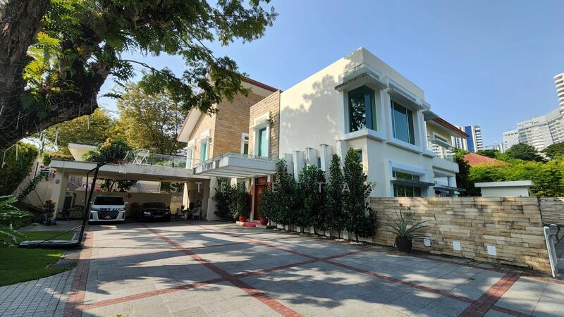 For Sale - Cable Road Good Class Bungalow for Sale