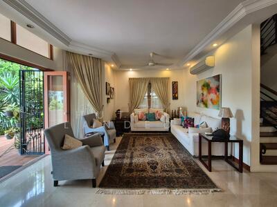 For Sale - 999LH Corner Terrace with basement, walk to Serangoon Garden Circus