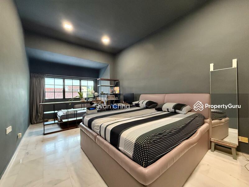 For Sale - ⭐️⭐️LANDED7772@ 2Sty Semi D | Wide Spacious Porch | Extended Wet Kitchen Shelter | Pasir Ris Beach