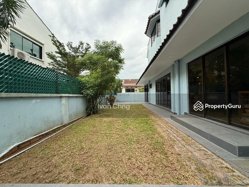 For Sale - ⭐️⭐️LANDED7772@ 2Sty Semi D | Wide Spacious Porch | Extended Wet Kitchen Shelter | Pasir Ris Beach