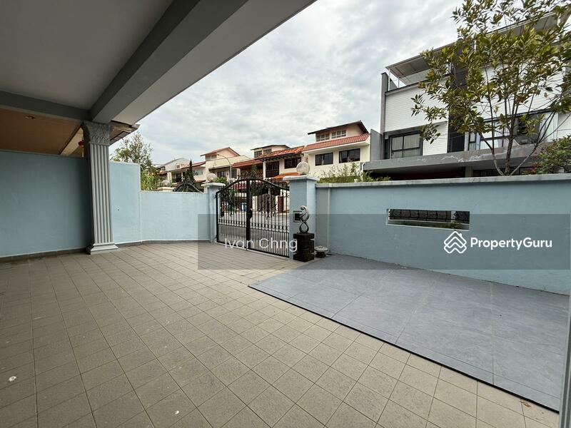 For Sale - ⭐️⭐️LANDED7772@ 2Sty Semi D | Wide Spacious Porch | Extended Wet Kitchen Shelter | Pasir Ris Beach