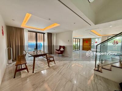 For Sale - ⭐️⭐️LANDED7772 @ D15 NEWLY RENOVATED SEMI-DETACHED