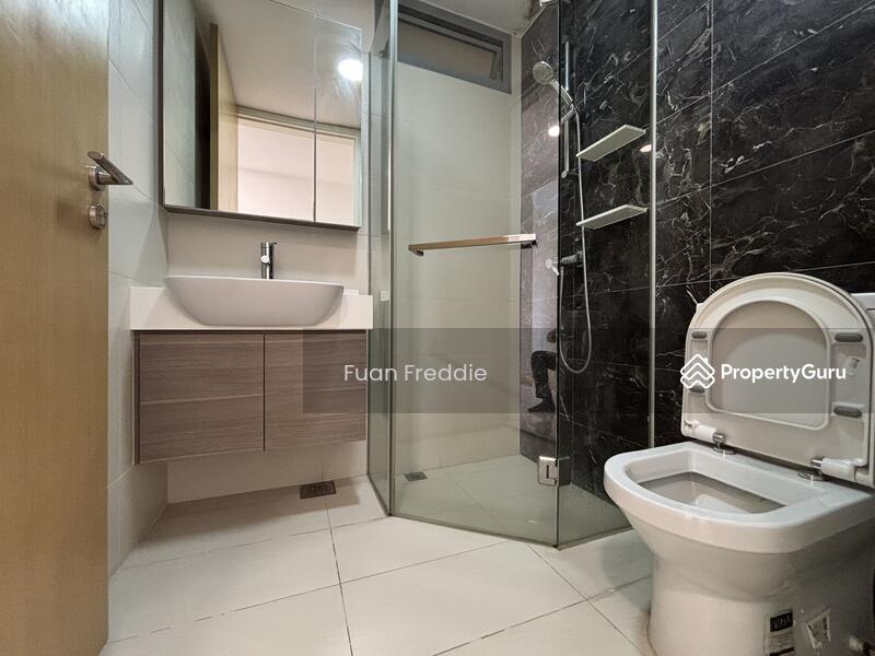 For Rent - Skies Miltonia