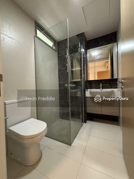 For Rent - Skies Miltonia