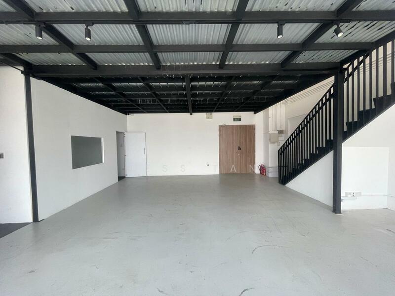 Bizhub 28, 28 Senang Crescent, 1,970 sqft, Light Industrial (B1) For Sale, by Jess Tan, 60051427 - CommercialGuru.com.sg