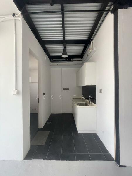 Bizhub 28, 28 Senang Crescent, 1,970 sqft, Light Industrial (B1) For Sale, by Jess Tan, 60051427 - CommercialGuru.com.sg