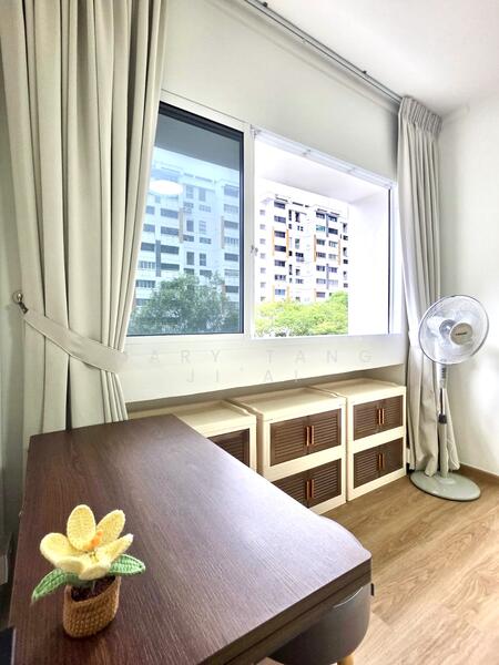 285B Toh Guan Road, 285B Toh Guan Road, Boon Lay / Jurong / Tuas, Room Rental, 100 sqft, HDB Flat For Rent, by Mary Tang Ji'Ai, 60051513 - Study table - PropertyGuru.com.sg