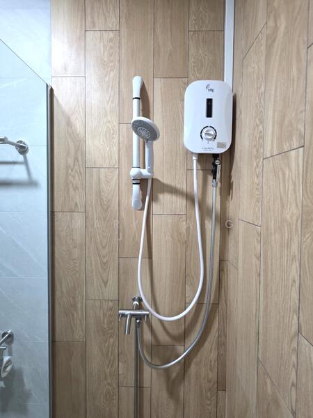 285B Toh Guan Road, 285B Toh Guan Road, Boon Lay / Jurong / Tuas, Room Rental, 100 sqft, HDB Flat For Rent, by Mary Tang Ji'Ai, 60051513 - Bathroom - PropertyGuru.com.sg