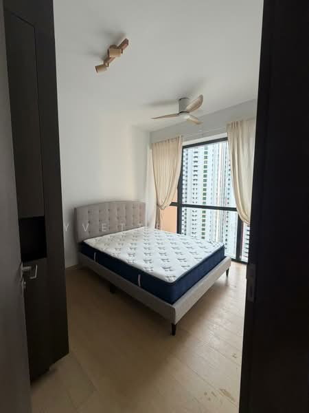 Piccadilly Grand, Northumberland Road, 2 Bedrooms, 646 sqft, Condominium For Sale, by Yvette Goh, 60051549 - Bedroom - PropertyGuru.com.sg