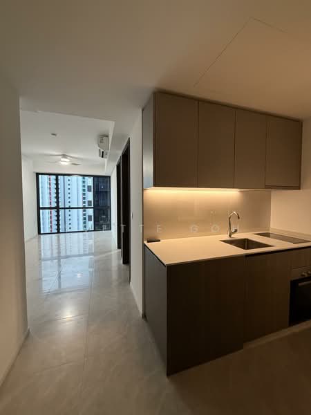 Piccadilly Grand, Northumberland Road, 2 Bedrooms, 646 sqft, Condominium For Sale, by Yvette Goh, 60051549 - Kitchen - PropertyGuru.com.sg